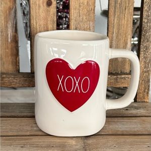 Rae Dunn Valentine red heart XOXO Mug